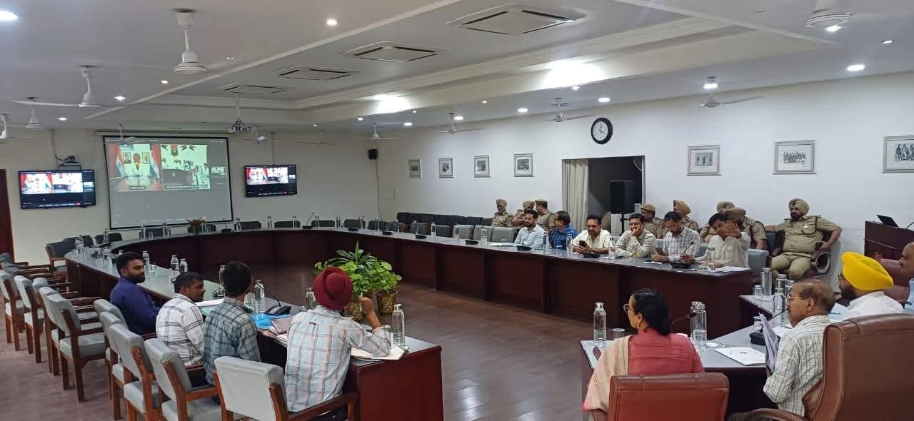 Panel meeting with Chief Minister during the ongoing struggle of Powercom CHB employees.